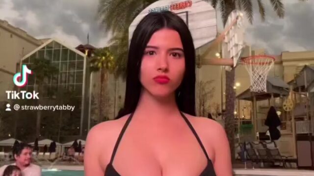 Tabithalookofsky – Sexy in pool!!