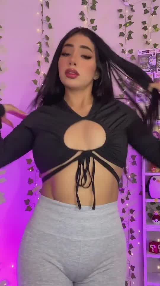MonyWtf – Sexy dance on bedroom