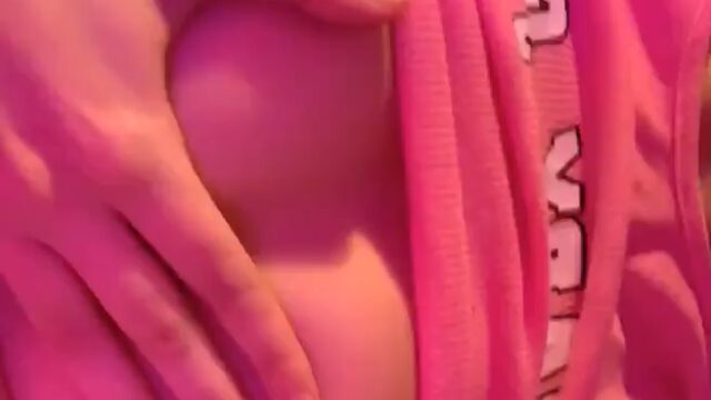 husvjall – Nude Tease Nipple Leak Video !!!