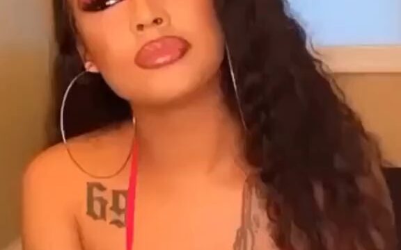 Ohsoyoujade Hot nude show big boobs