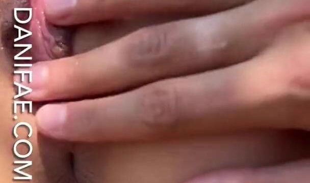 Dani Fae Nude Outdoor Pussy Fingering Video Leaked