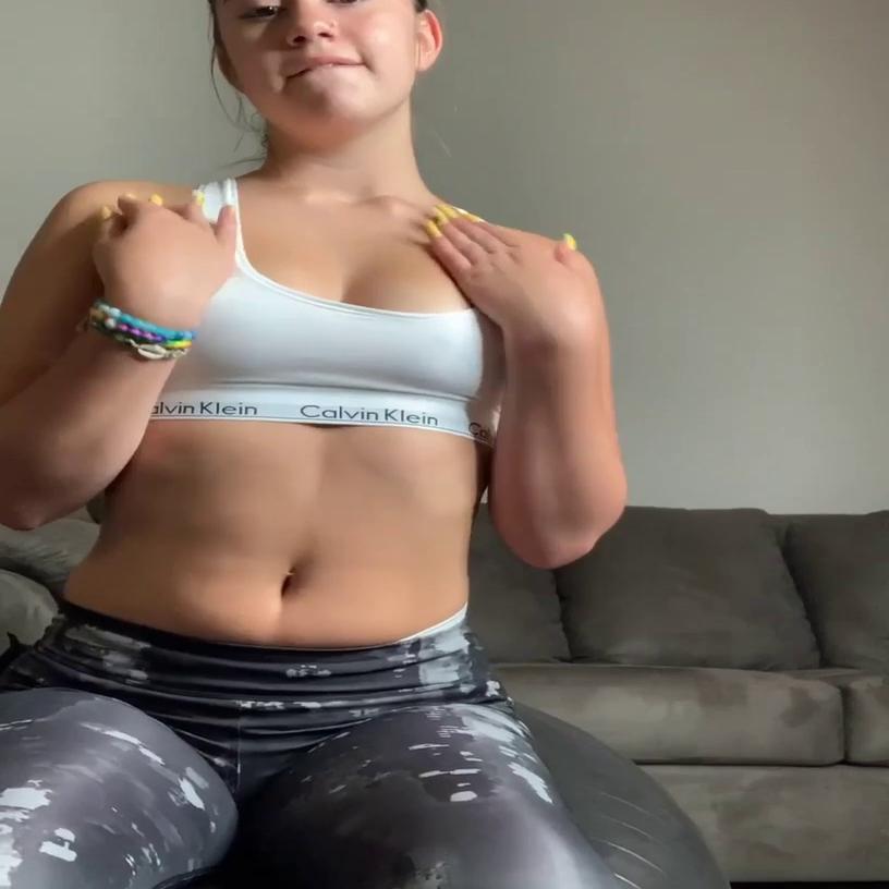 Jadeteen Fucking My Pussy Giving You JOI Onlyfans Video Leaked OnlyFans – GotAnyNudes